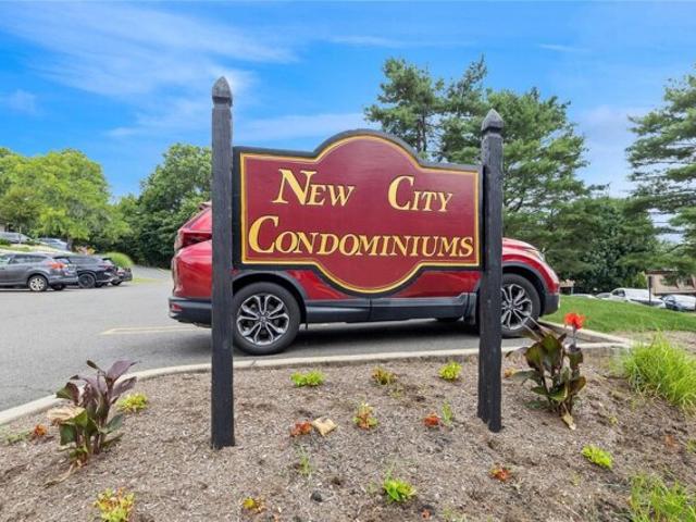 Condo for sale in New City