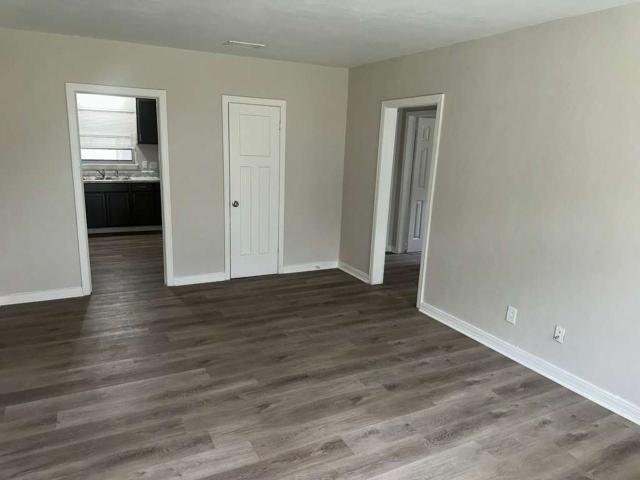 Apartment for rent in Mobile County Commission District 1, Mobile