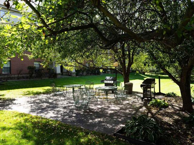 Apartment for rent in Chanhassen, Minnesota