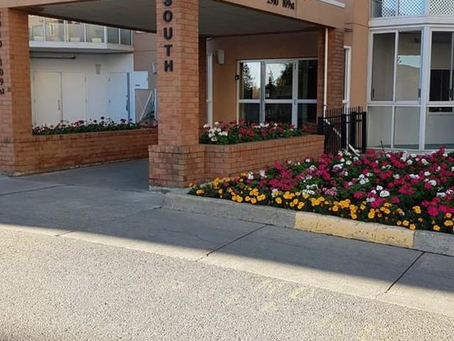 Apartment for rent in Wedgewood, Alberta