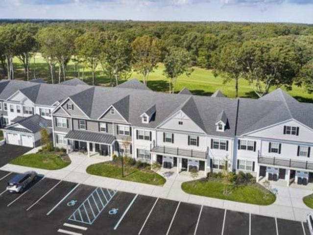 Apartment for rent in Manorville