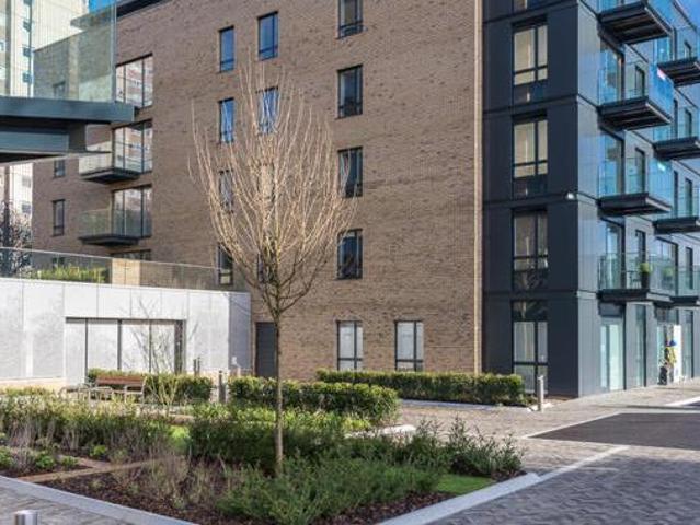 House for sale in Brentford End, Greater London