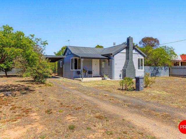 House for sale in Inglewood, Victoria