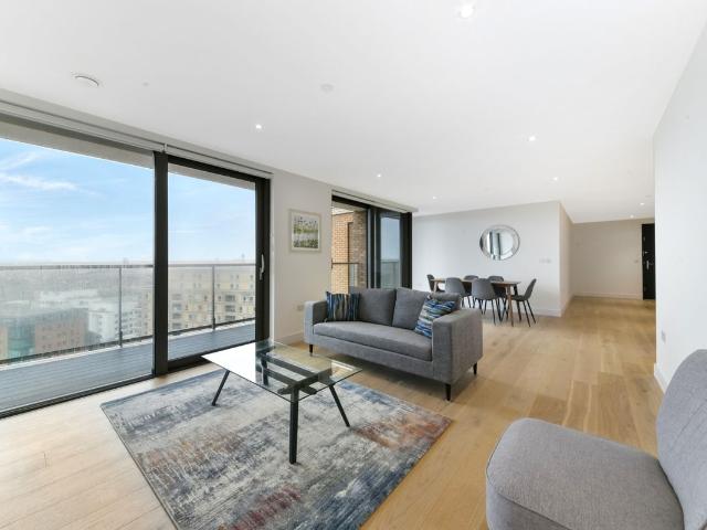 Apartment for rent in Saint Matthias Estate, Poplar Grove