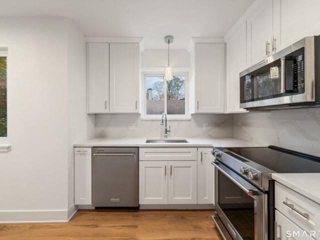 Condo for sale in Southbury, Connecticut