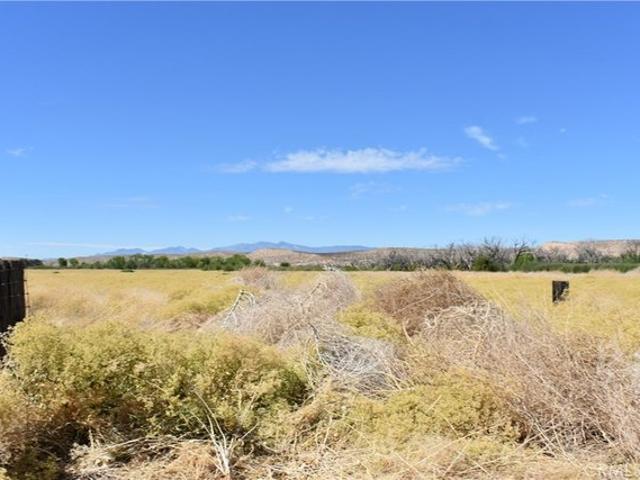 Land for sale in Oro Grande, California