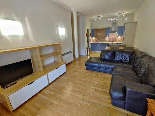 Flat for rent in Moat, Slateford