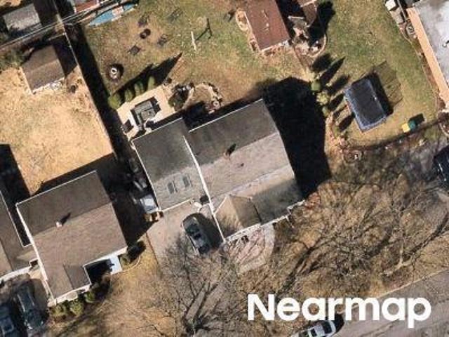 House for sale in Easton