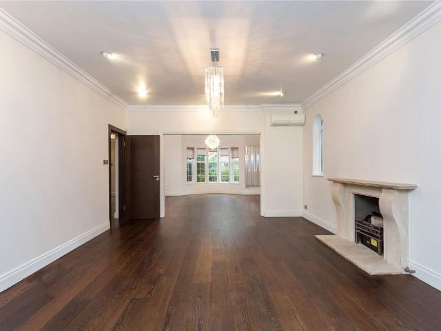 House for rent in Golders Green, Greater London