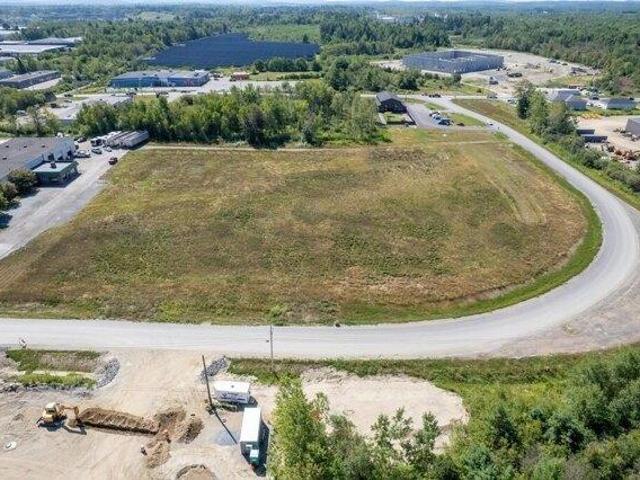 Land for sale in Hermon, Maine