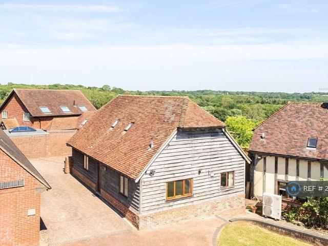 House for rent in Cox Green, Horsham