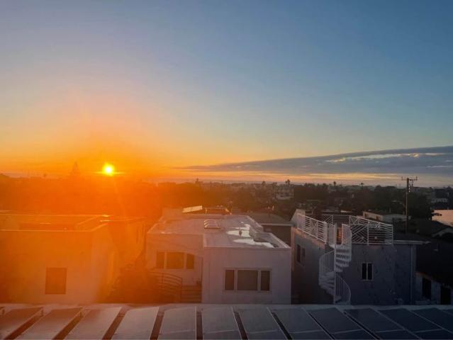 Room for rent in Hermosa Beach, California