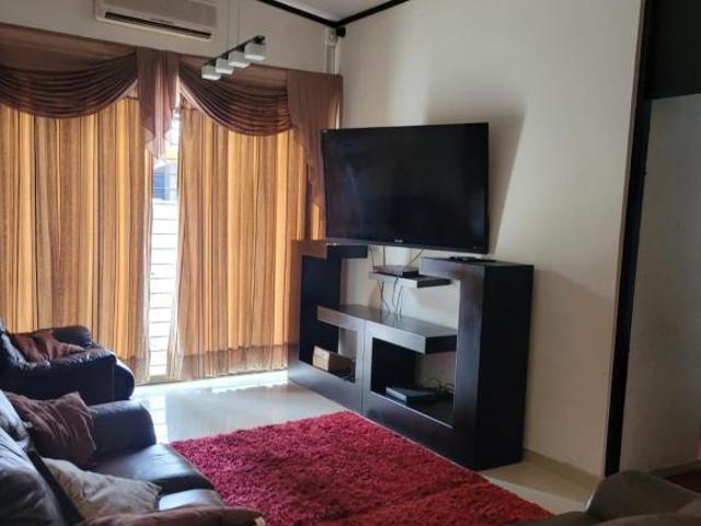 HERMOSA CASA DE UN PISO CON ALBERCA