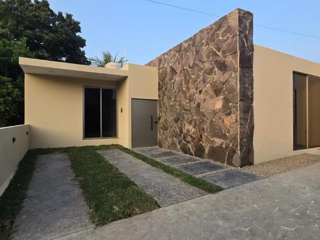 Casa en venta en Oluta, Veracruz