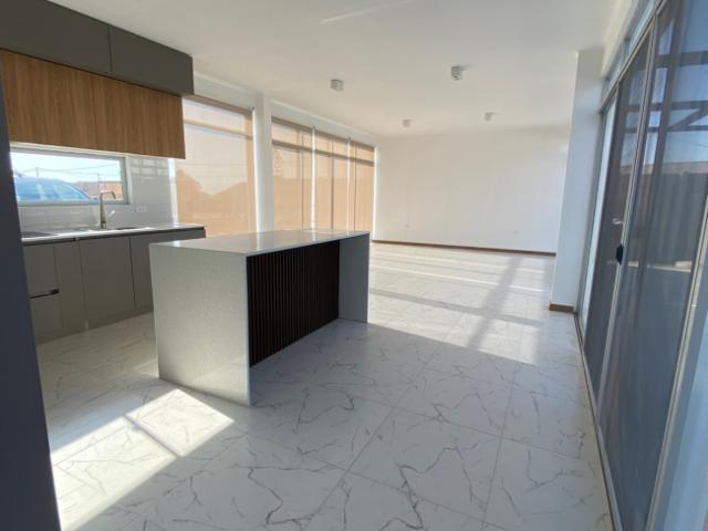 Hermosa casa en Condominio Alto Ramírez Arica
