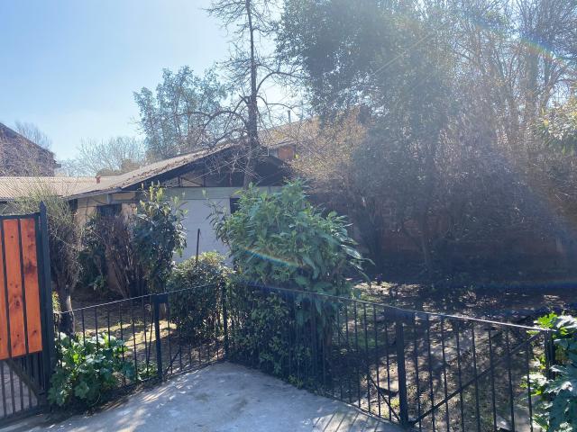 Hermosa Casa En Pasaje, A Pasos Del Metro, Amplio Jardín