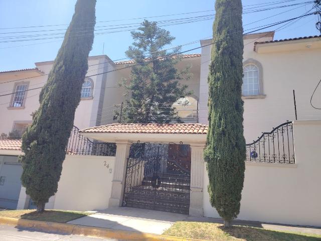 Casa en renta en Naucalpan De Juárez, Estado de México
