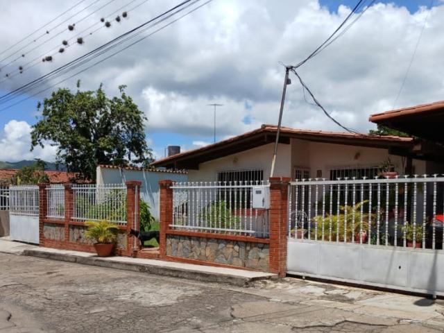 Casa en venta en Ribas.