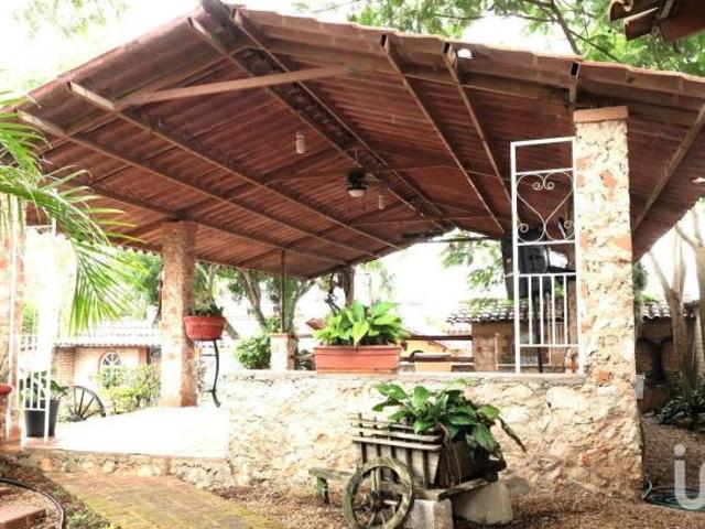 Hermosa Casa estilo Campiriano en Berriozabal