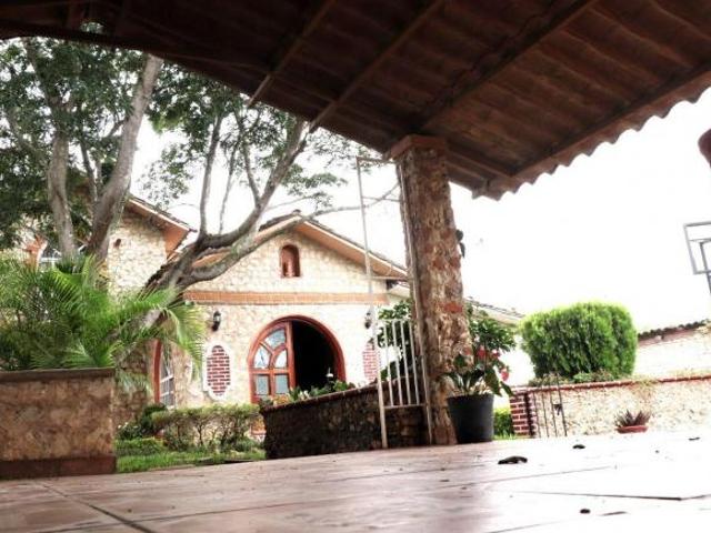 Hermosa Casa estilo Campiriano en Berriozabal
