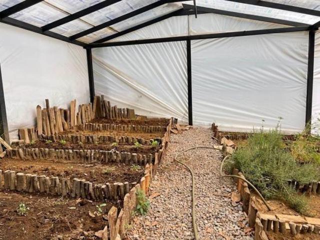 HERMOSA CASA TIPO CHALET A 20 MINUTOS DE LOMAS VERDES