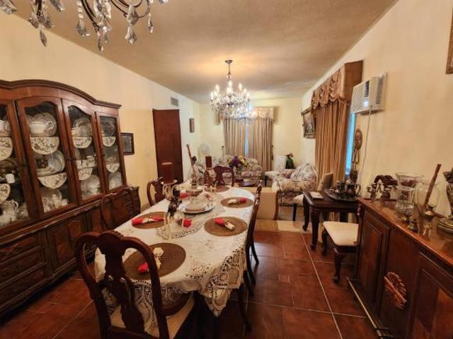 Hermosa casa ubicada en exelente zona de la ciudad
