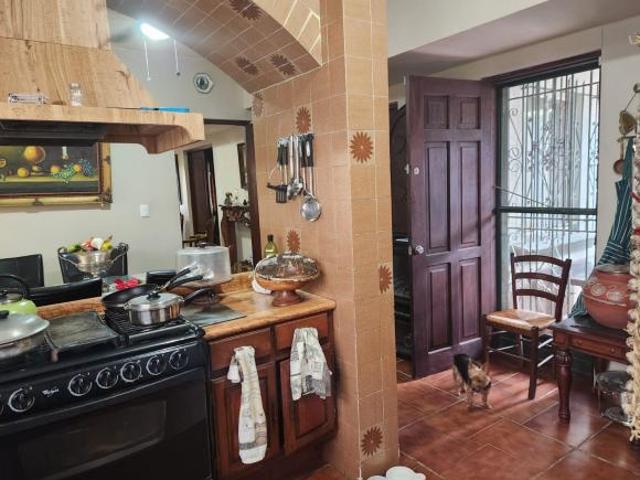 Hermosa casa ubicada en exelente zona de la ciudad