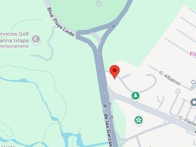 HERMOSA CASA UBICADA EN IXTAPA ZIHUATANEJO GRO. CON AMPLIO JARDIN