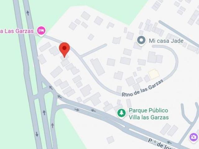 HERMOSA CASA UBICADA EN IXTAPA ZIHUATANEJO GRO. CON AMPLIO JARDIN