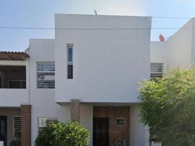 HERMOSA CASA UBICADA EN UNA GRAN ZONA DE MANZANILLO COLIMA