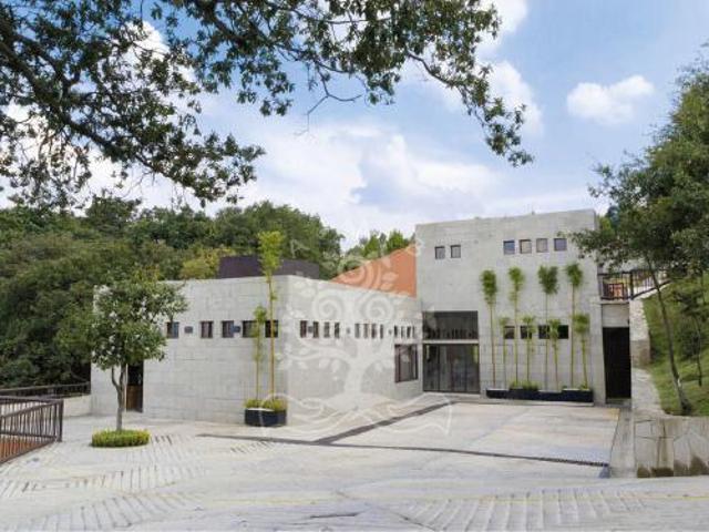 HERMOSA FINCA EN VENTA ACONDICIONADA COMO SALÓN DE EVENTOS MÚLTIPLES