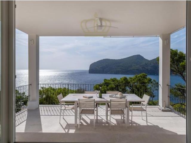 Casa en venta en es Camp de Mar, Serra de Tramuntana
