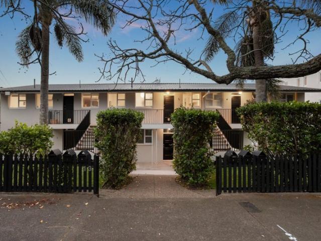 Apartment for rent in Saint Marys Bay, Auckland