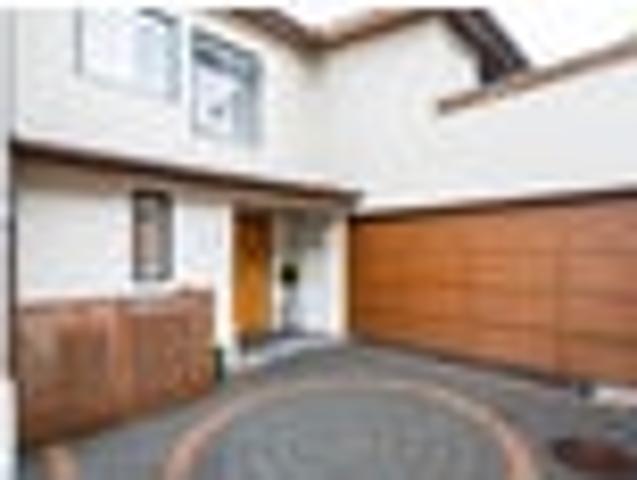 Townhouse for rent in Saint Marys Bay, Oroua County