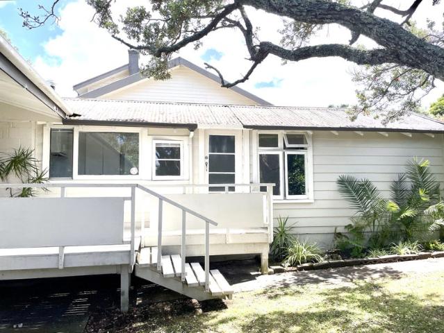 Property for rent in Auckland, Oroua County