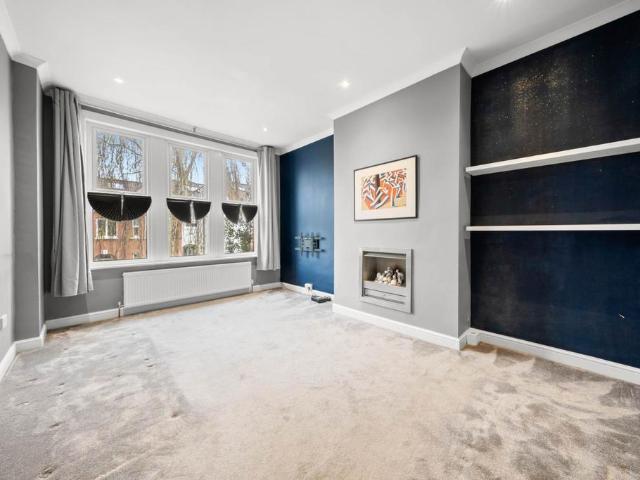 Apartment for rent in Herne Hill, Greater London