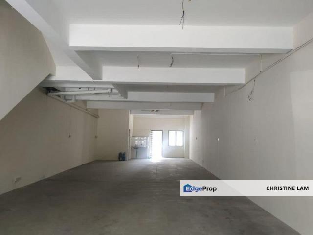 Shop for rent in Petaling, Alam Impian