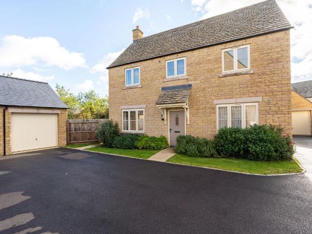 House for rent in Bourton Chase, Cotswold