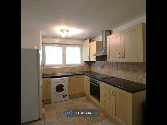 House for rent in Chatterton Village, Greater London