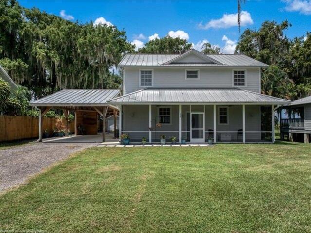 House for sale in Lorida, Florida