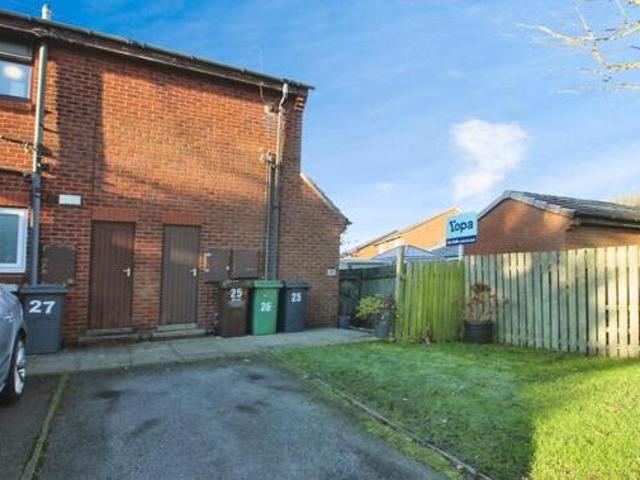 House for sale in Roundhay, West Yorkshire