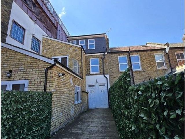 Apartment for rent in Greater London