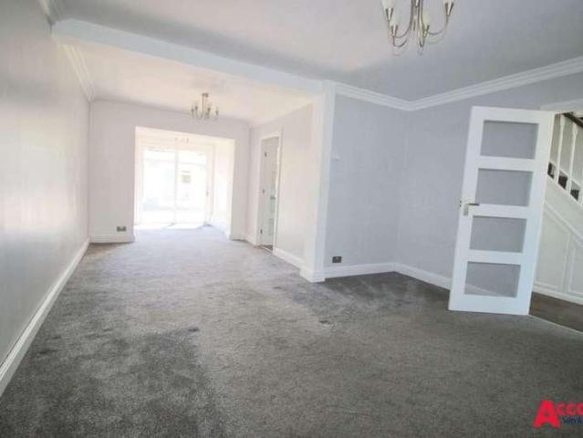 House for rent in London Borough of Havering, Greater London