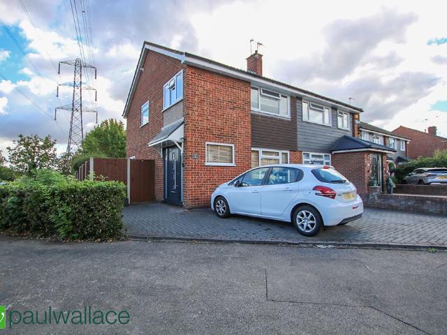 House for rent in Broxbourne, Hertfordshire