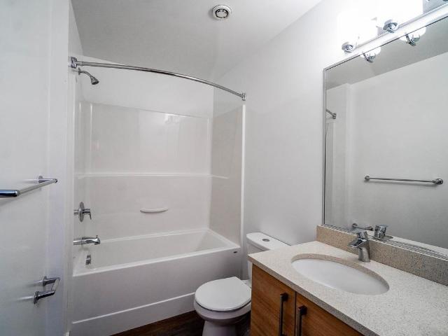 Apartment for rent in Saanich, British Columbia