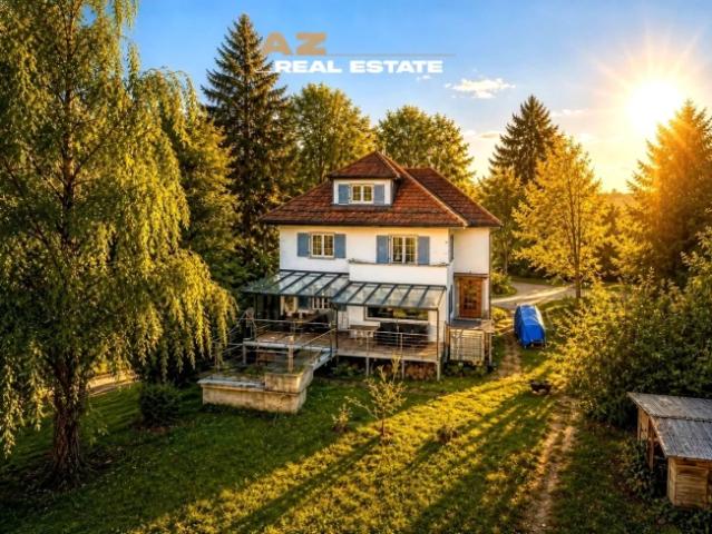 Zweifamilienhaus kaufen in Froideville, Waadt