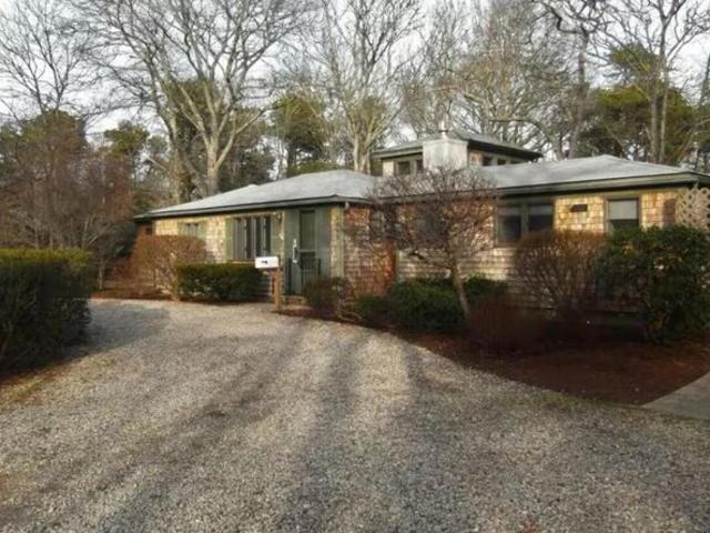 House for sale in Eastham