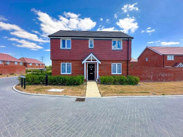 Apartment for rent in Littlecote, West Sussex