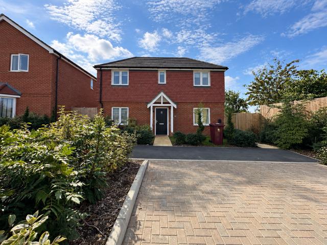 Apartment for rent in Nutbourne, Chichester