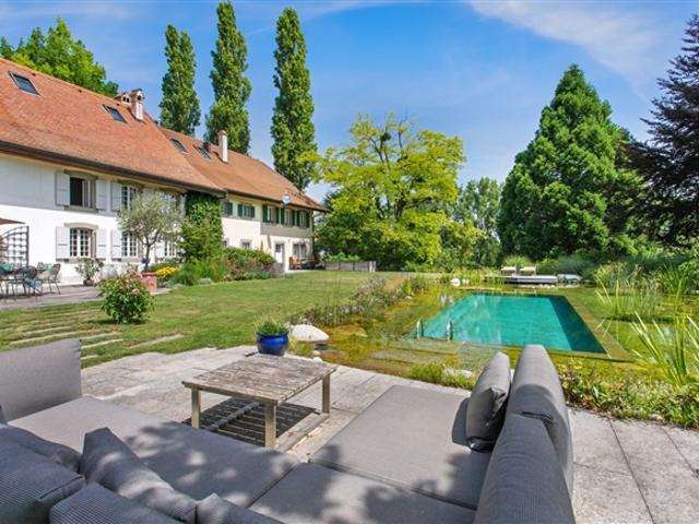 Immobilie kaufen in Surpierre, Freiburg